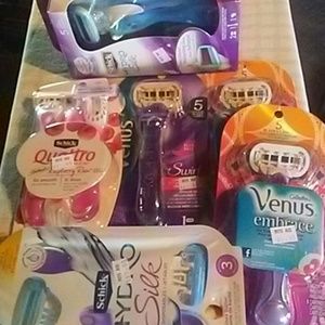 6 Brand New-Unopened Packs or Famale Razors